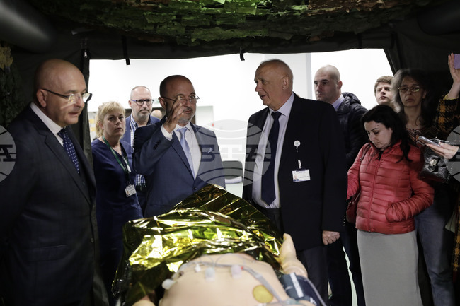 ВМА - Спешна медицинска помощ по въздуха - база за обучение