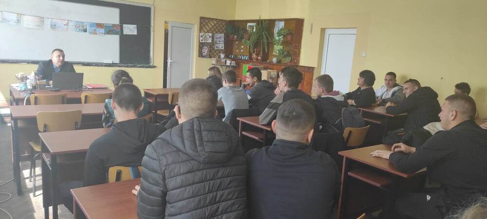 Окръжен съд – Търговище: Зам.- окръжният прокурор закри Образователната програма за тази учебна година с лекция за наркотиците 