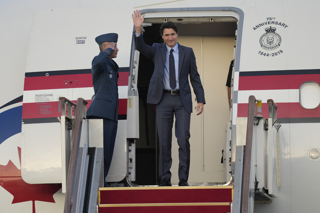 Канадският премиер Джъстин Трюдо пристигна в Сеул, където утре ще проведе среща с президента Юн Сук-йол