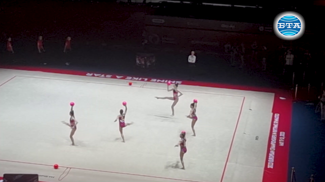 Българките направиха официална подиум тренировка преди старта на Европейското първенство по художествена гимнастика в Баку