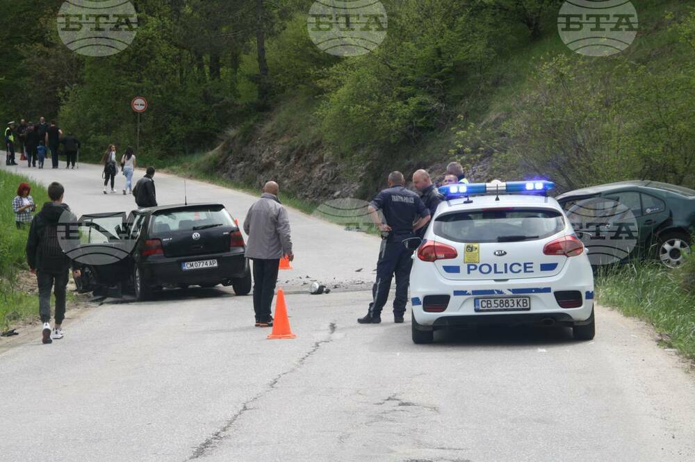Ограничено е движението по пътя Фатово – Смолян за няколко часа поради катастрофа