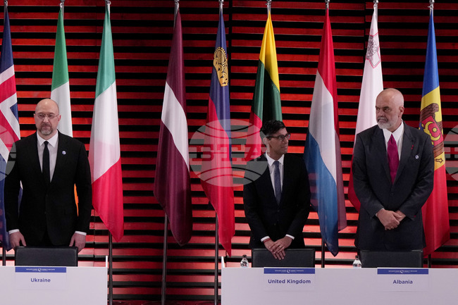 Украйна и Албания координират усилията си за противодействие на руския „сенчест флот“