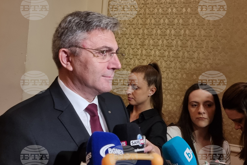 Парламент  - Мустафа Карадайъ - брифинг