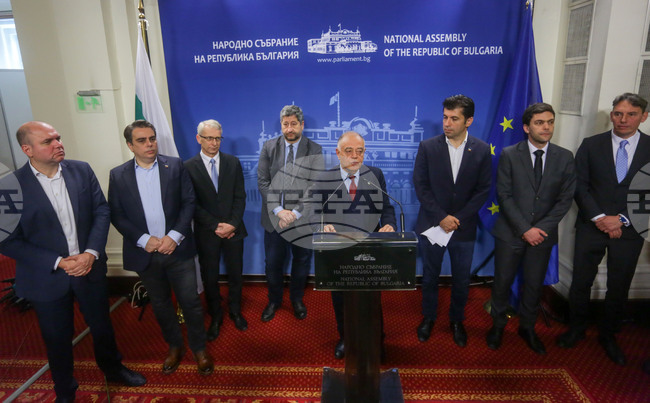 Парламент - "ПП - ДБ" - брифинг