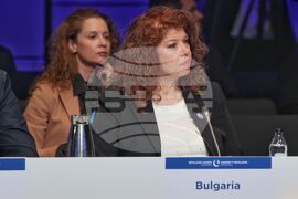 Исландия - Илияна Йотова - дебат на тема "Обединени за Европа"