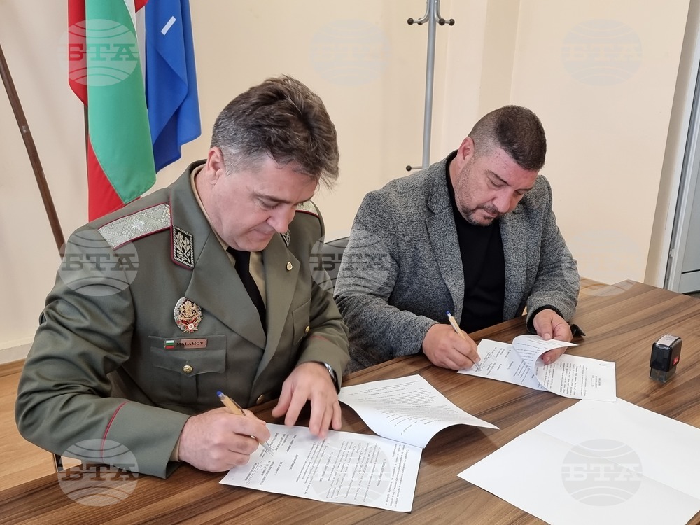 Възпитаници на Националния военен университет „Васил Левски" във Велико Търново и факултета му в Шумен ще се обучават на конна езда