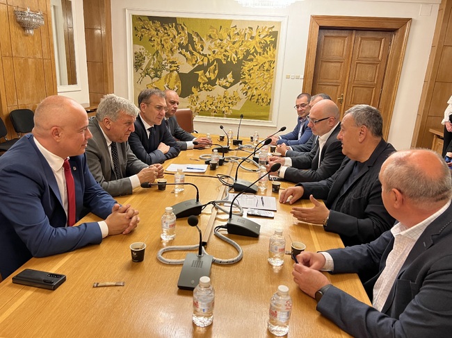 БСП се срещна с ръководството на Камарата на строителите в България