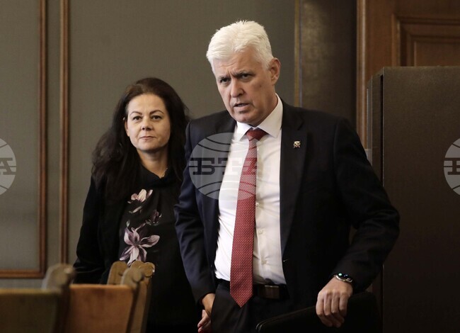 Парламент - Комисия по отбрана 