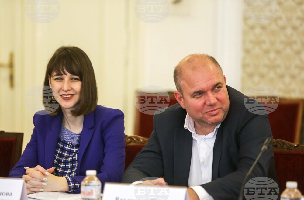 Парламент - Комисия по икономическа политика и иновации