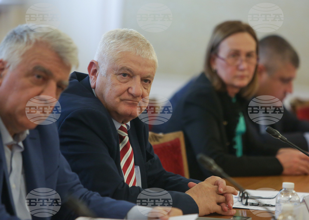 Парламент - Комисия по икономическа политика и иновации