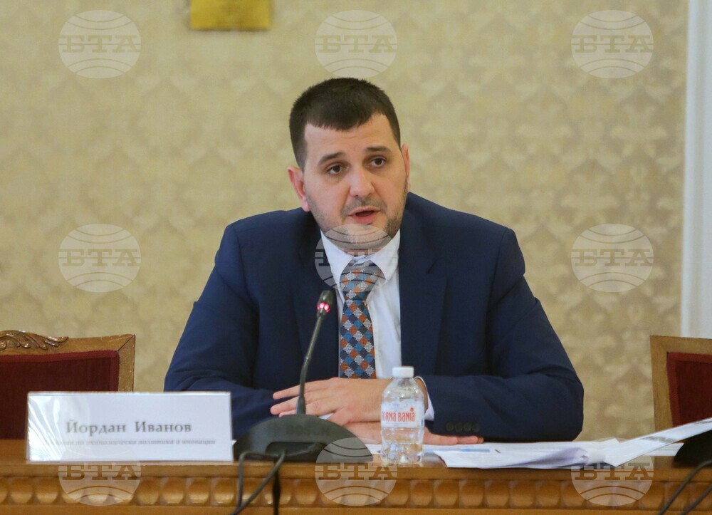 Парламент - Комисия по икономическа политика и иновации - Йордан Иванов