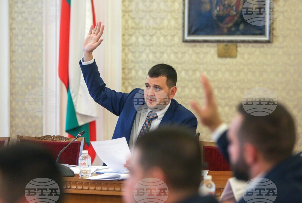 Парламент - Комисия по икономическа политика и иновации - Йордан Иванов