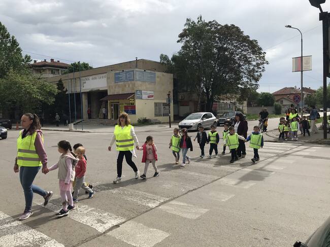 В община Левски активно обучават децата на правилата за пътна безопасност, съобщиха от общинската администрация