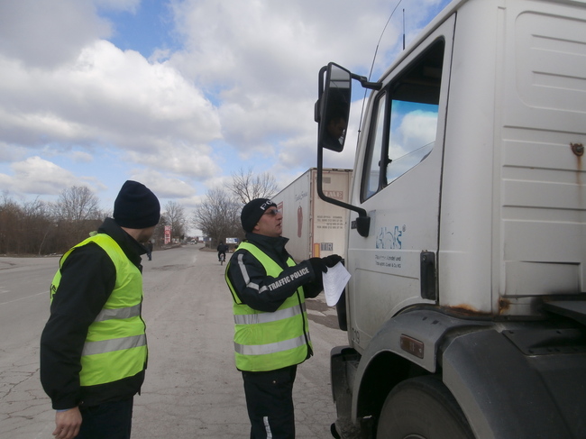 Полицията установи за ден 15 души, шофирали след употреба на алкохол, и 12 – под въздействието на наркотици