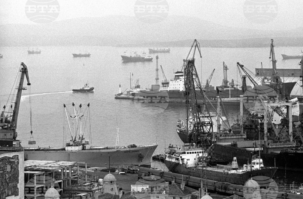 На 18 май 1903 г. официално е открито пристанище "Бургас"