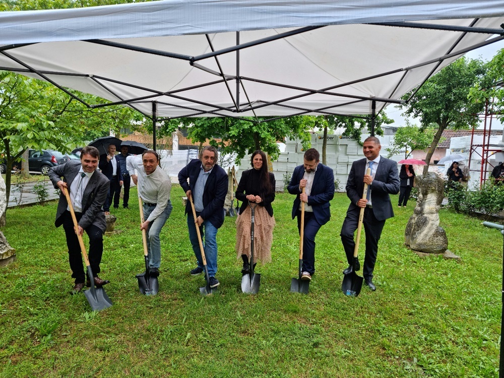 Министерство на културата: Започна ремонт на Професионалната гимназия по каменообработване в село Кунино