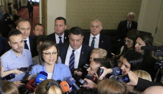 Корнелия Нинова: Инициираме обща декларация на НС, с която да осъдим отношението на РСМ към България