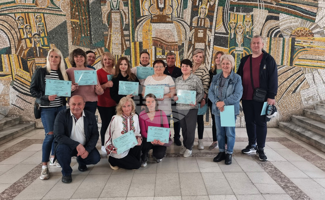 Добрич - връчване на сертификати на украински граждани