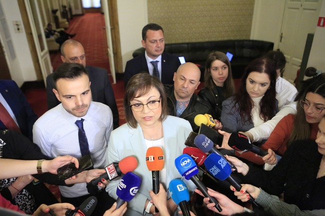 Нинова: Осъждаме действията на властите на РСМ, като инициираме обща декларация на българското НС