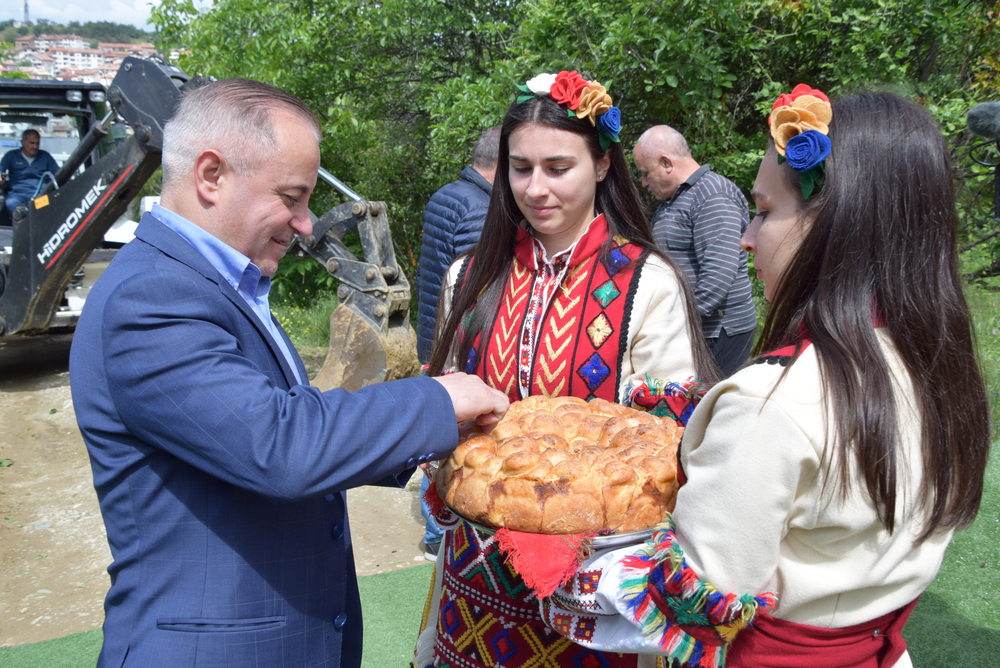Община Сандански: Започна изграждането на нова пешеходна улица в м. „Нишан Таши“, Сандански