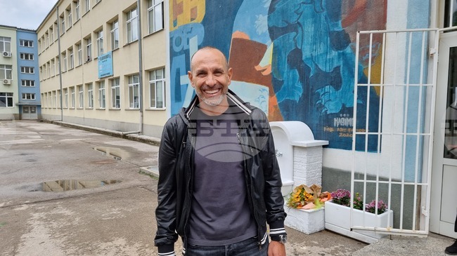 Мартин Петров ще се срещне с любители на футбола в Самоков този петък