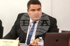 Парламент - Комисия по правни въпроси - Стою Стоев