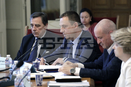 Парламент - Комисия по бюджет и финанси