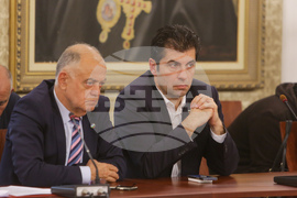 Парламент - Комисия по правни въпроси