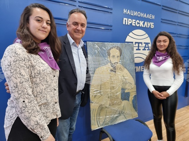 Национален пресклуб на БТА Шумен - студентски литературен конкурс - пресконференция