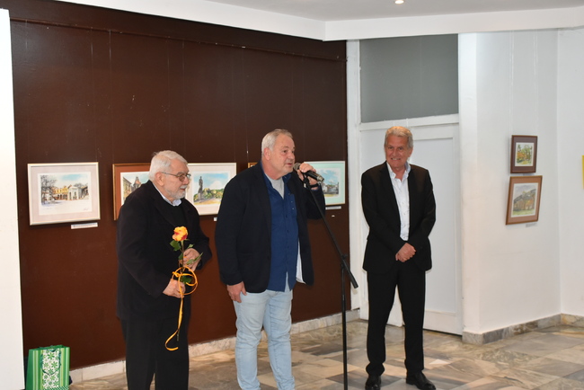 Община Ловеч: Изложба на арх. Белин Моллов показва архитектурното наследство на Ловешкия регион