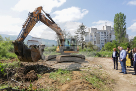 Първа копка -  Йорданка Фандъкова - нова детска градина