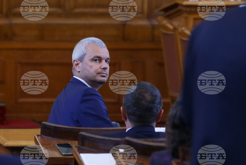 Парламент - заседание - Костадин Костадинов