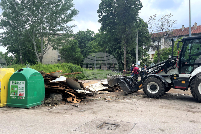 Видин - премахване на незаконна постройка