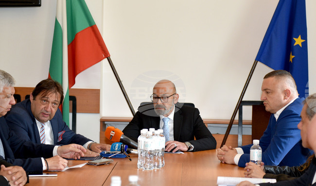 Варна - Министър Шишков - среща