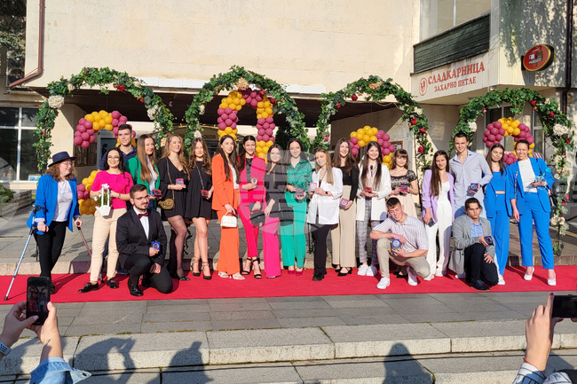 Самоков - абитуриенти - награждаване