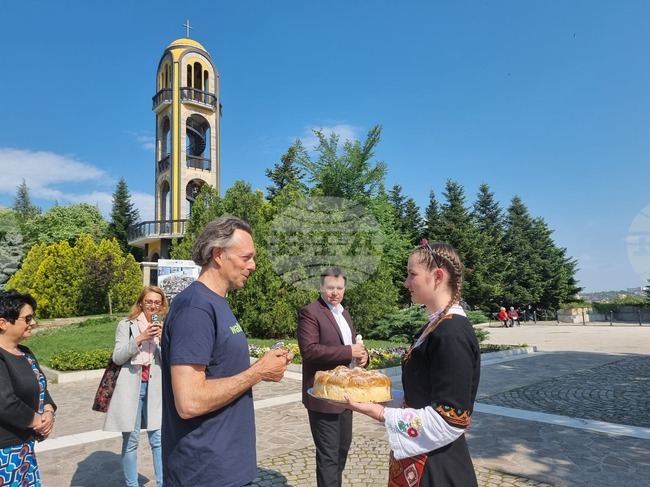 Хасково - канадски пътешественик Крейг Кохон