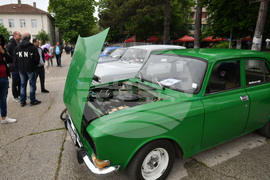 Кубрат - автомобили - ретро парад