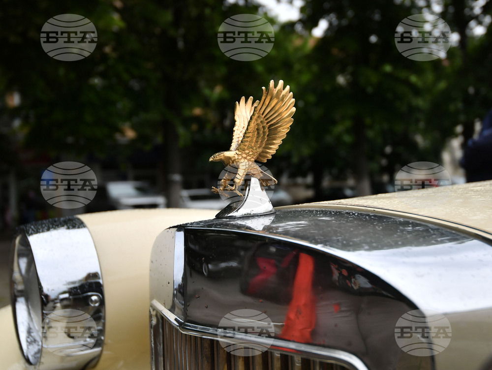 Кубрат - автомобили - ретро парад