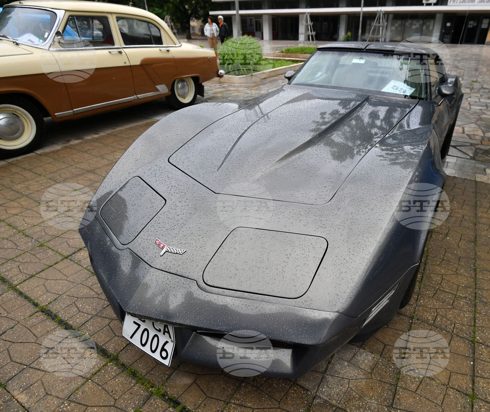 Кубрат - автомобили - ретро парад