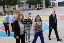 Кипър - Илияна Йотова - българско училище - посещение