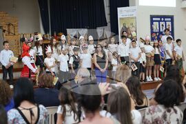 Кипър - Илияна Йотова - българско училище - тържество