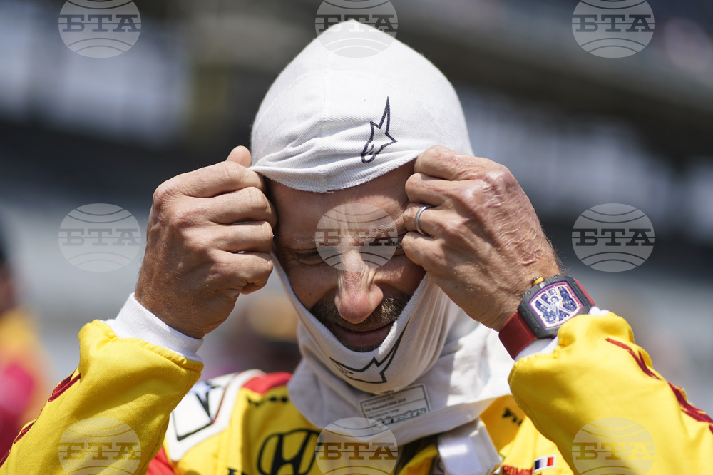 Ромен Грожан кара болид от Формула 1 за първи път след катастрофата, която сложи край на кариерата му