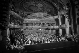 Лили Иванова с бутиков концерт в Народен театър „Иван Вазов“