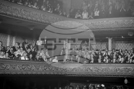 Лили Иванова с бутиков концерт в Народен театър „Иван Вазов“