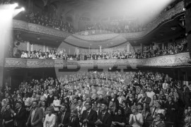 Лили Иванова с бутиков концерт в Народен театър „Иван Вазов“