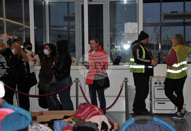 Бургас - Кризисен център - бежанци