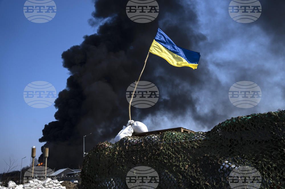 Великобритания каза, че украинските сили са отвоювали градове на 35 километра източно от Киев