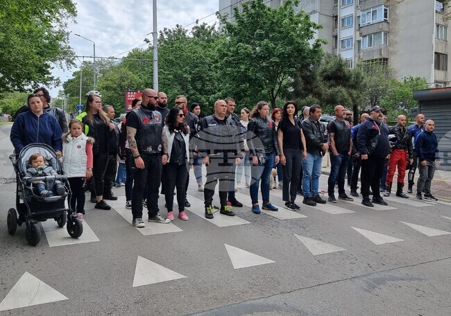 Варна - протест срещу войната по пътищата