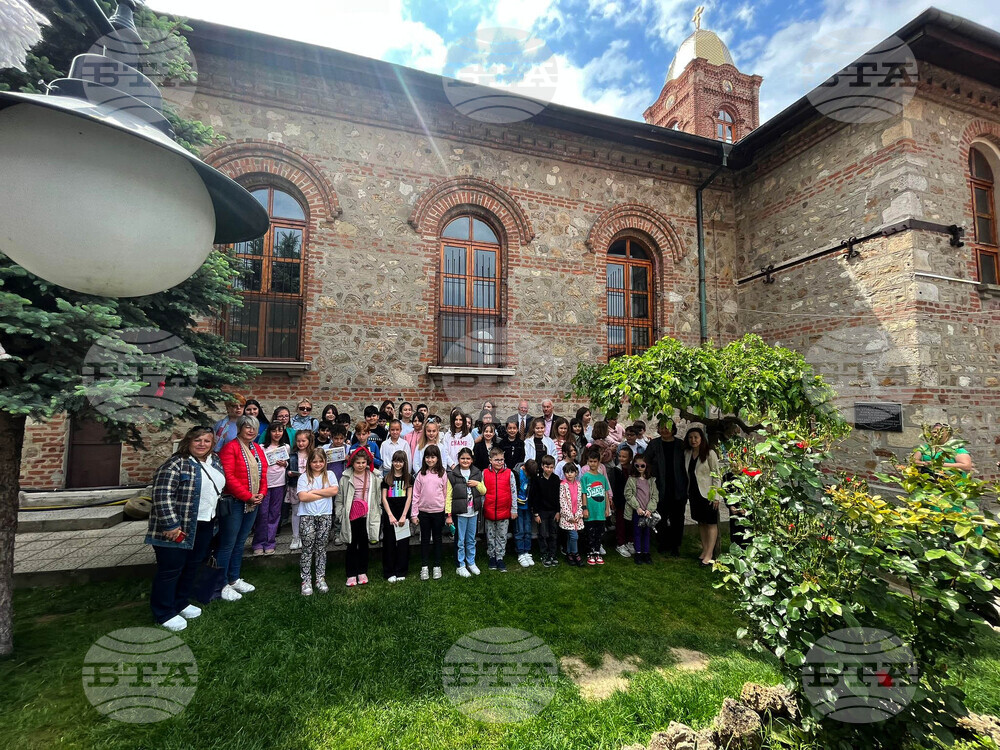 Турция - Учениците от българските неделни училища в Истанбул и Одрин отпразнуваха заедно 24 май