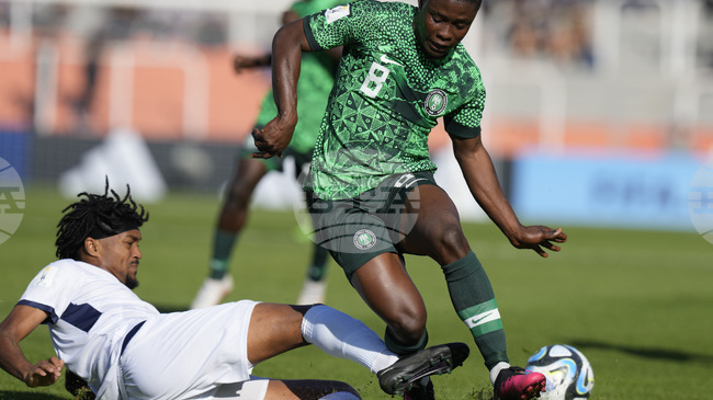 Нигерийският национал Точукву Нади пристигна във Франция за подпис с Олимпик Марсилия